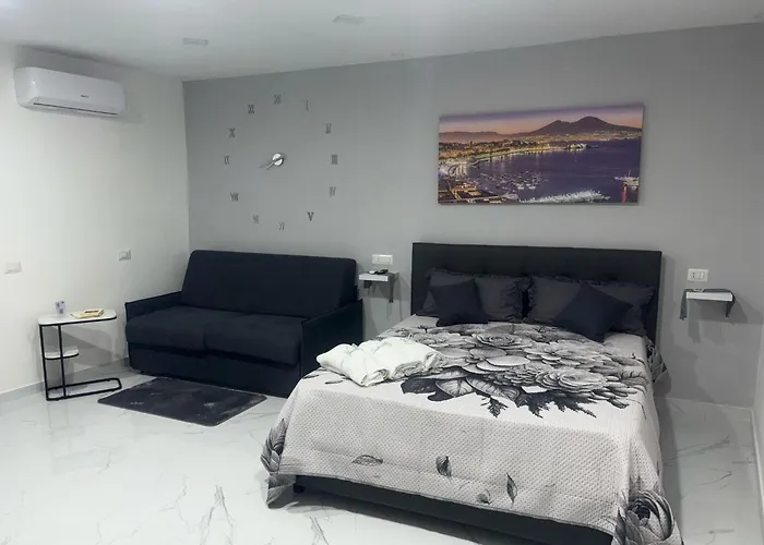 Vinny'S House